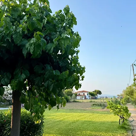 Dimitris بيت للعطل