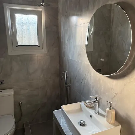 بيت للعطل Dimitris *